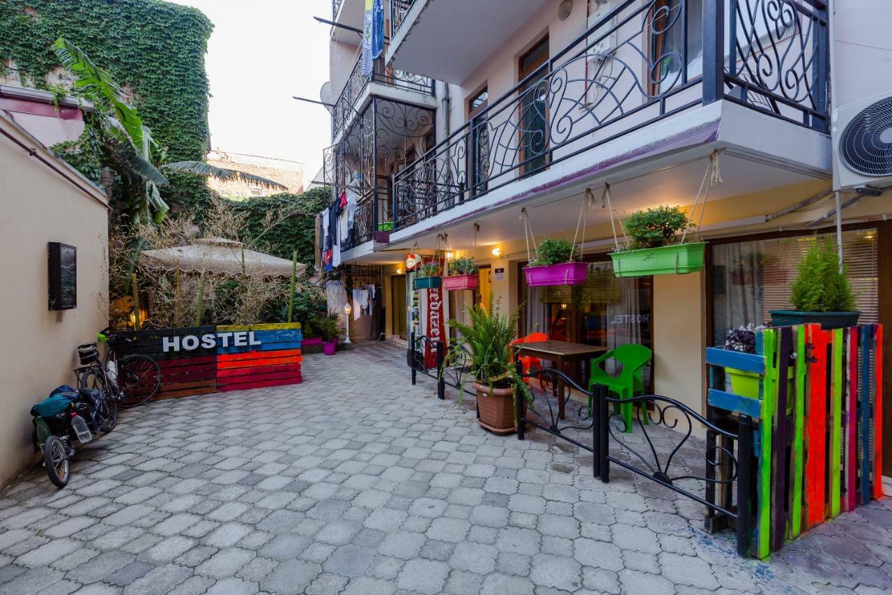 Batumi Surf Hostel מראה חיצוני תמונה
