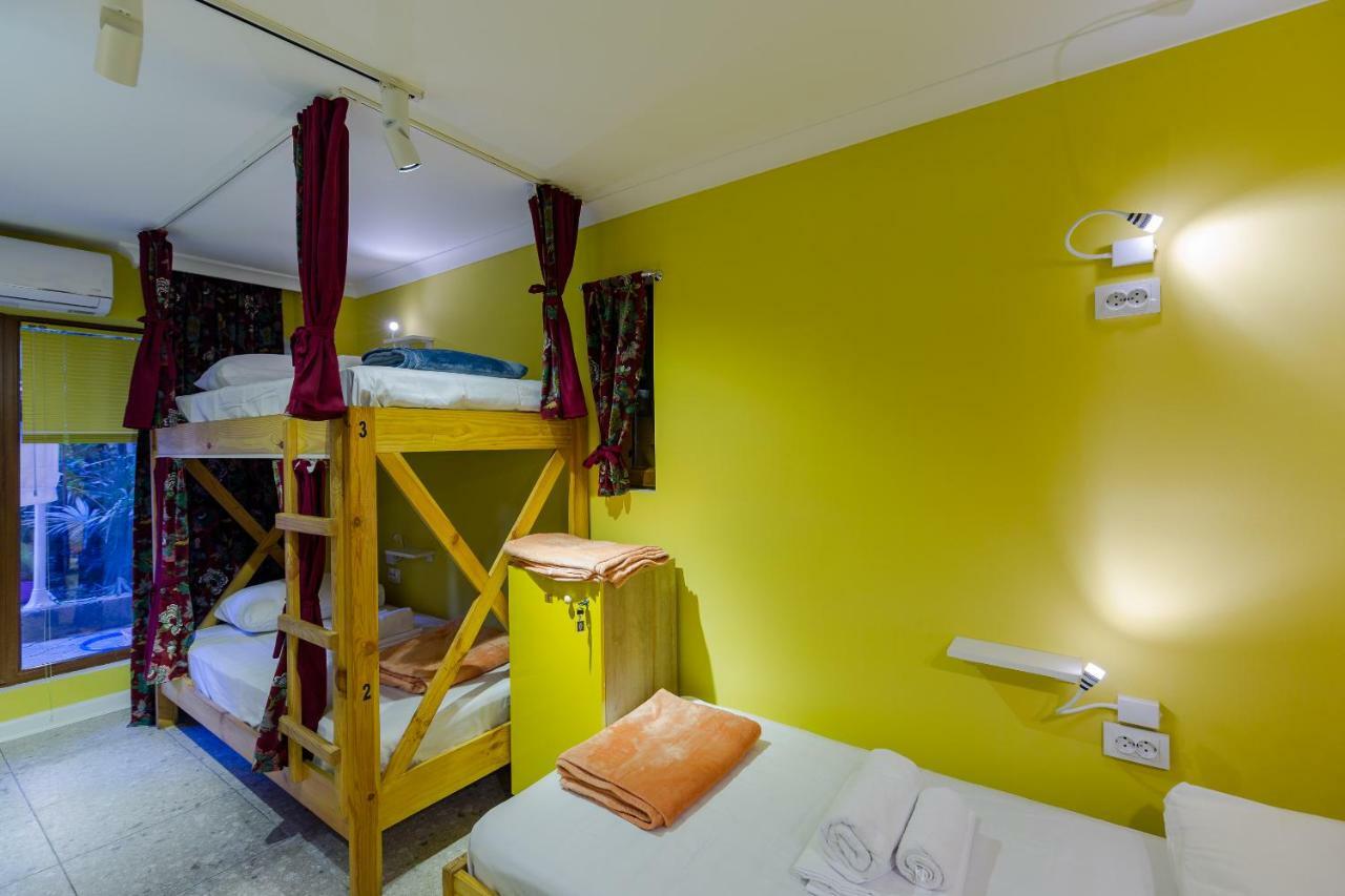 Batumi Surf Hostel מראה חיצוני תמונה